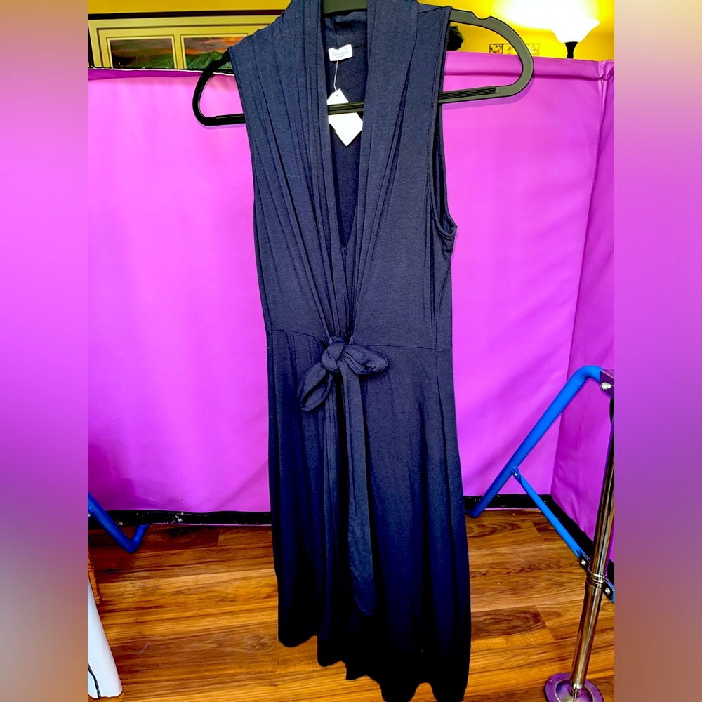 NWT- Splendid sleeveless Navy faux wrap dress. Medium stretchy knee length